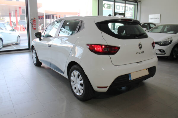 Renault Clio 1.5 DCI 75cv Energy Business 5p. 2019 - Imagen 4