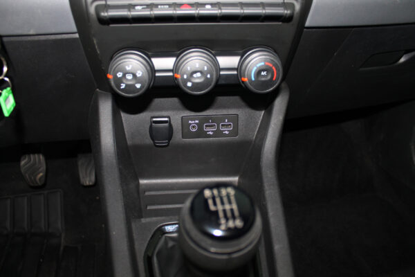 Renault Clio 1.5 DCI 85cv Business 5p. 2021 - Imagen 19