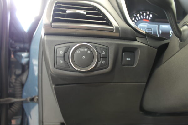 Ford Mondeo 2.0 TDCI 150cv Titanium 5p. 2019 - Imagen 16