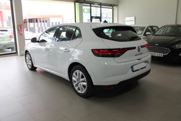 Renault Megane 1.5 DCI 115cv Business 5p. 2021 - Imagen 4