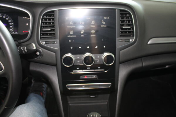 Renault Megane 1.5 DCI 115cv Business 5p. 2021 - Imagen 19