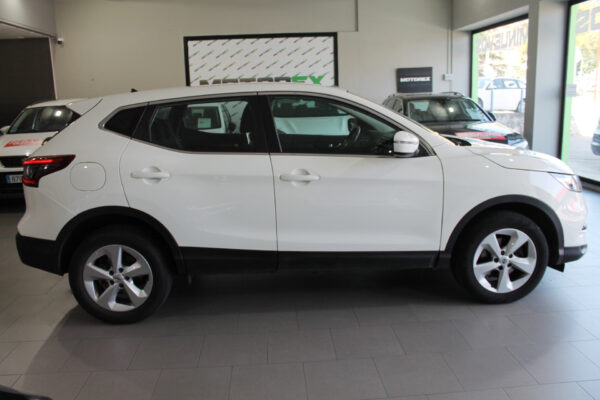Nissan Qashqai 1.5 DCI 115cv Visia 4X2 5p. 2019 - Imagen 7