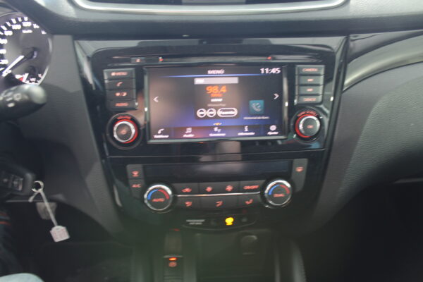 Nissan Qashqai 1.5 DCI 115cv Visia 4X2 5p. 2019 - Imagen 19