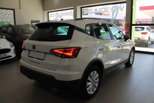 Seat Arona 1.6 TDI 95cv Style Eco 5p. 2018 - Imagen 6