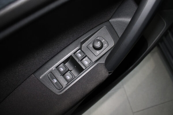 Volkswagen Tiguan 2.0 TDI 150cv Life 5p. 2021 - Imagen 15