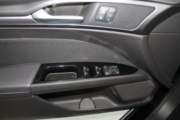 Ford Mondeo 2.0 Tdci 150cv Auto. Titanium 2019 - Imagen 15