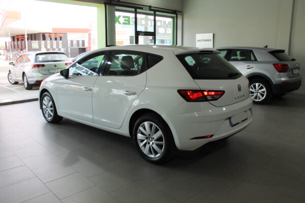 Seat León 1.6 TDI 115cv Reference 5p. 2019 - Imagen 4