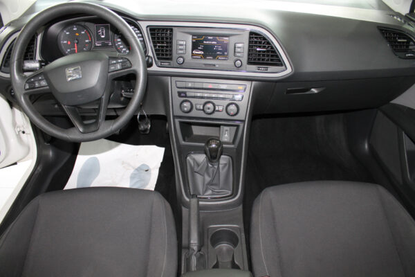 Seat León 1.6 TDI 115cv Reference 5p. 2019 - Imagen 14