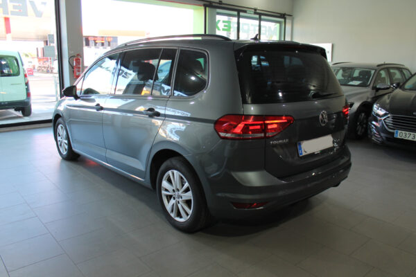Volkswagen Touran 2.0 TDI 122cv Business 7plazas 5p. 2021 - Imagen 4