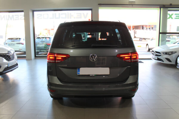 Volkswagen Touran 2.0 TDI 122cv Business 7plazas 5p. 2021 - Imagen 5