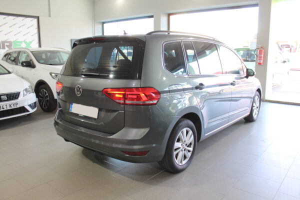 Volkswagen Touran 2.0 TDI 122cv Business 7plazas 5p. 2021 - Imagen 6