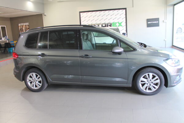 Volkswagen Touran 2.0 TDI 122cv Business 7plazas 5p. 2021 - Imagen 7