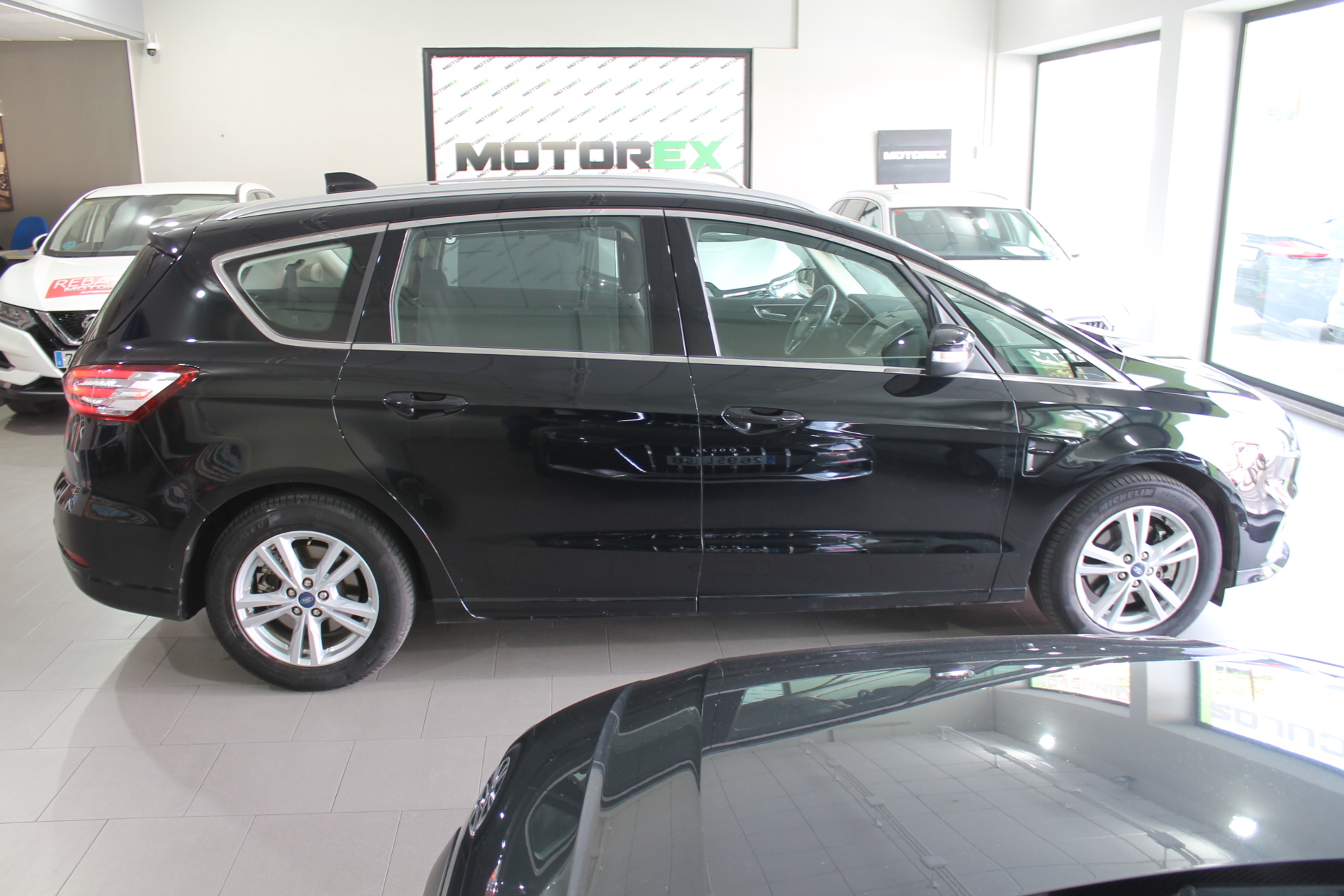Ford S-Max 2.0 Ecoblue 150cv 7 plazas 2019 - Imagen 7