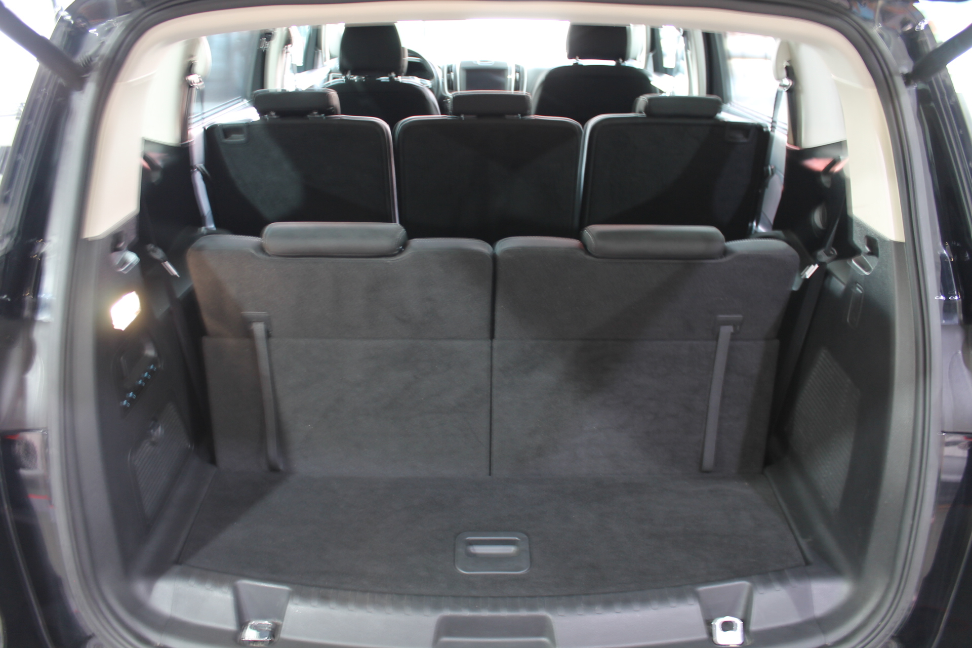 Ford S-Max 2.0 Ecoblue 150cv 7 plazas 2019 - Imagen 10