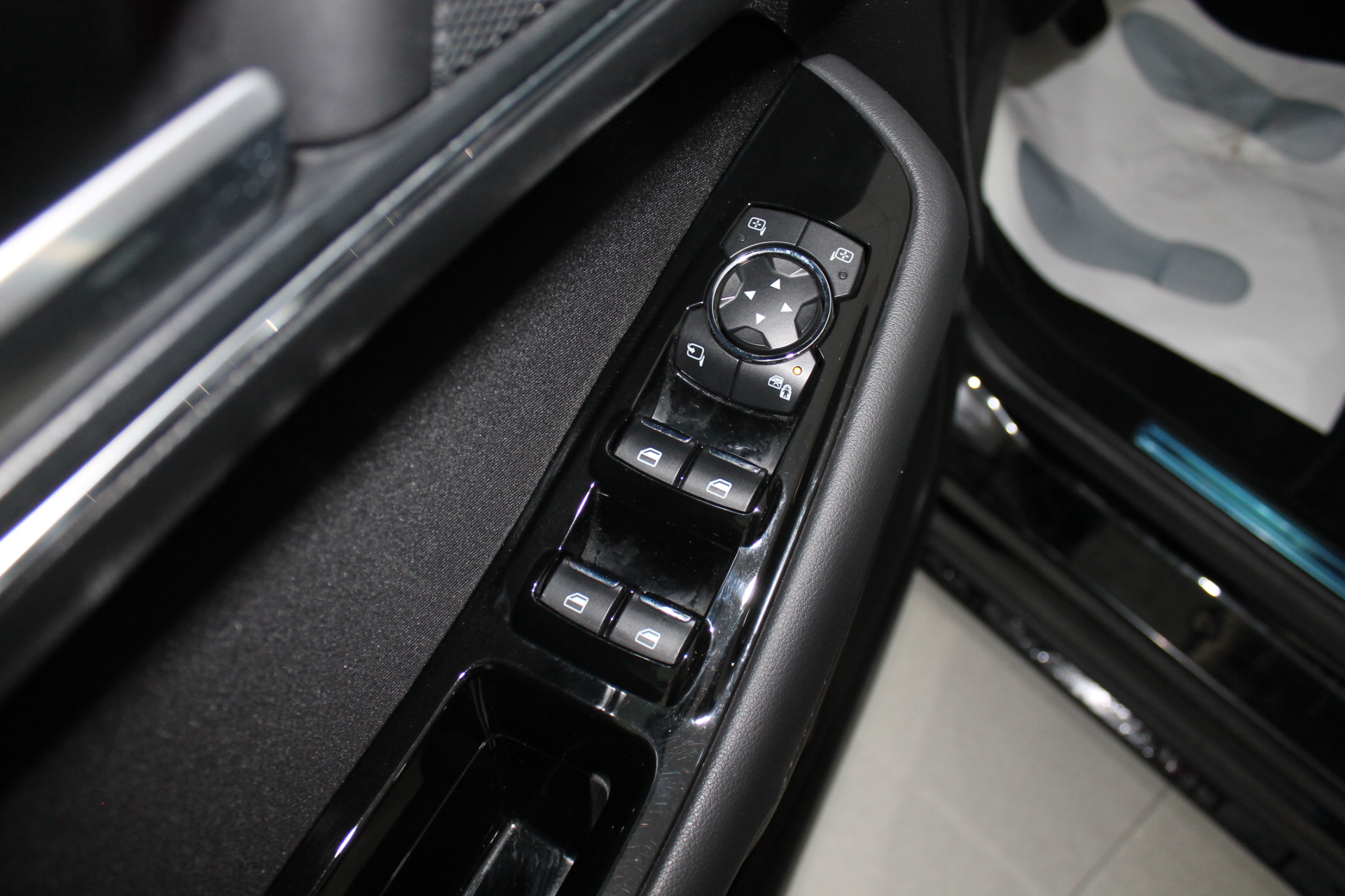 Ford S-Max 2.0 Ecoblue 150cv 7 plazas 2019 - Imagen 16
