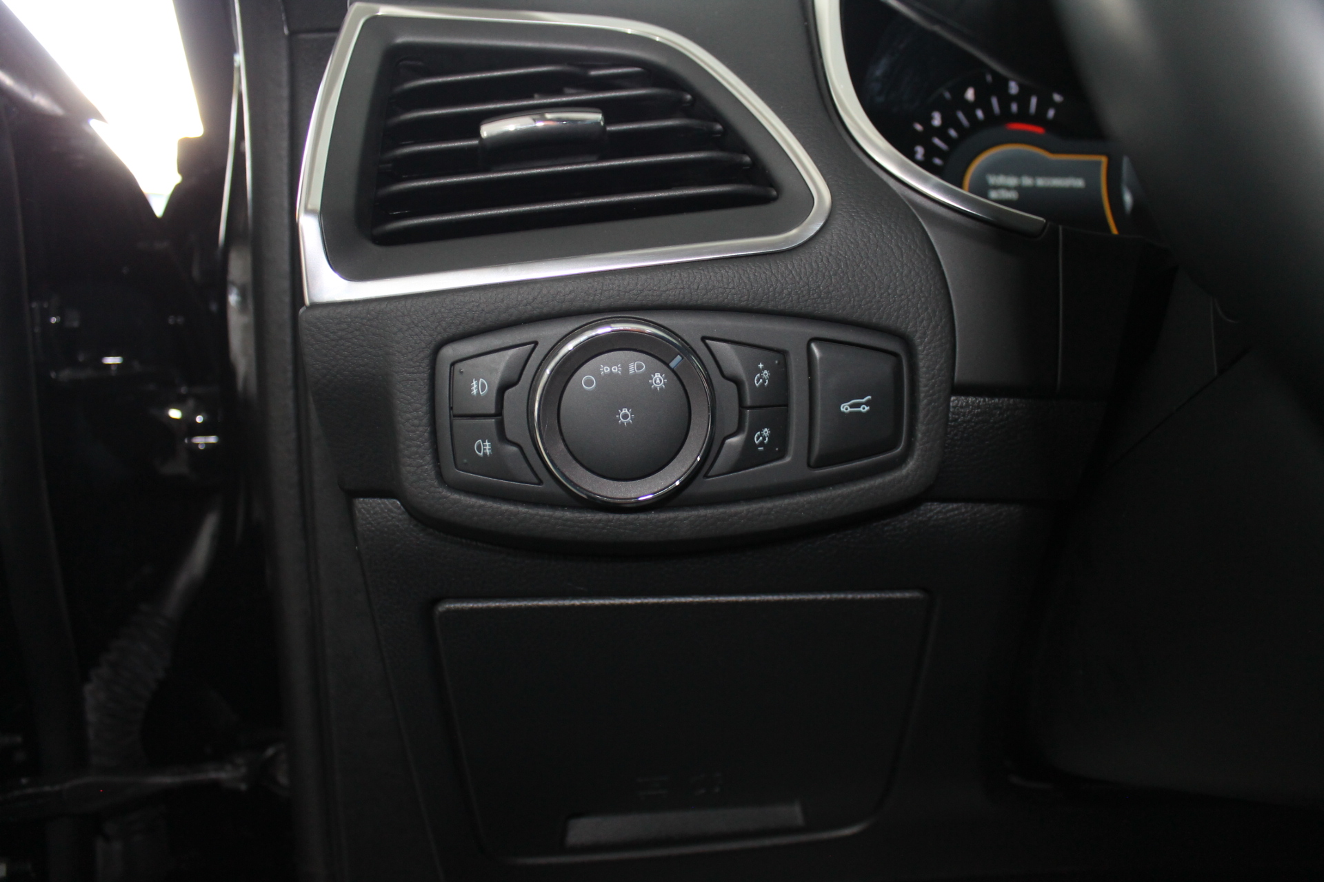 Ford S-Max 2.0 Ecoblue 150cv 7 plazas 2019 - Imagen 17