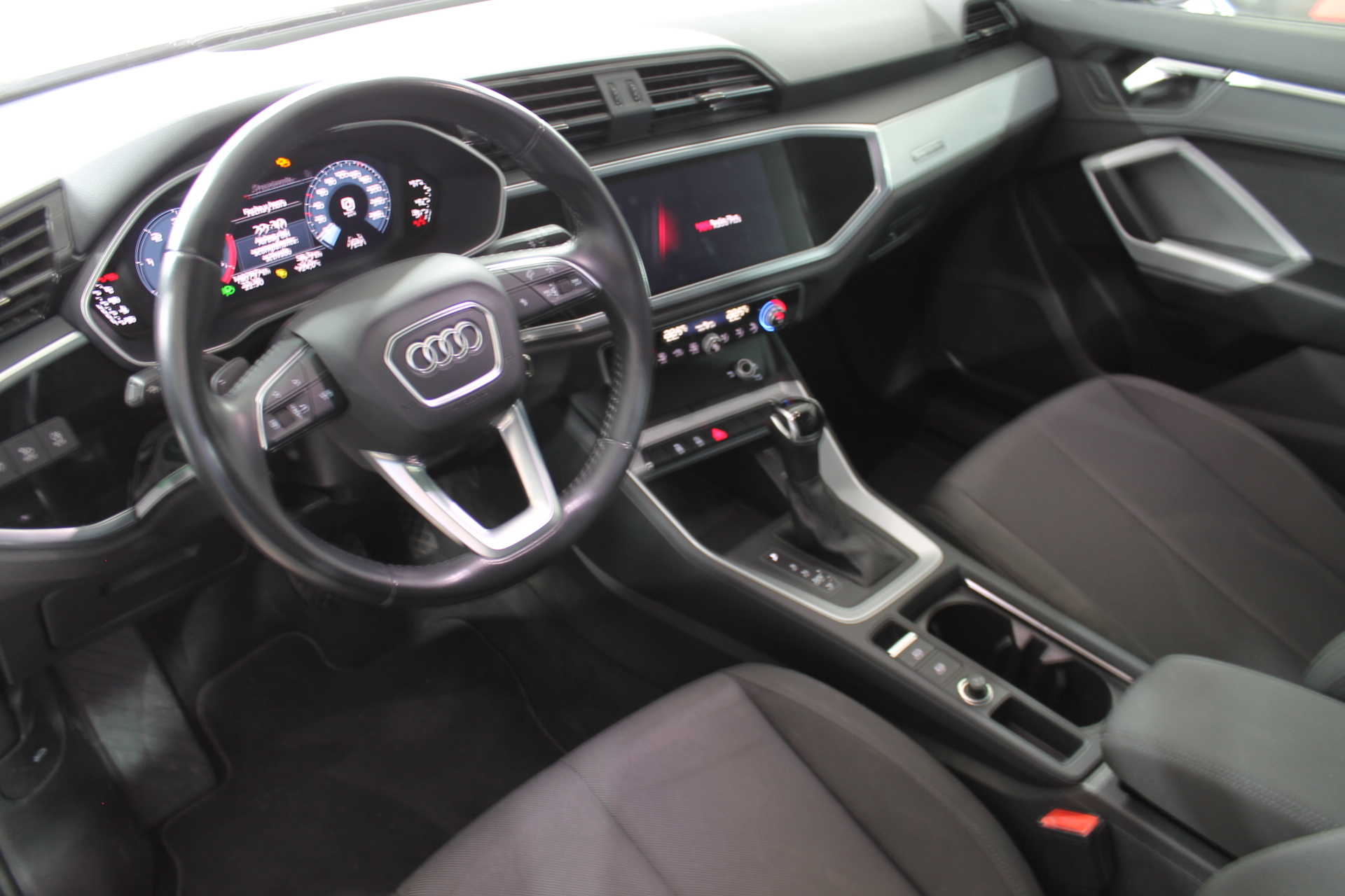Audi Q3 35 TDI 150cv Autom. S-tronic 5p. 2020 - Imagen 11