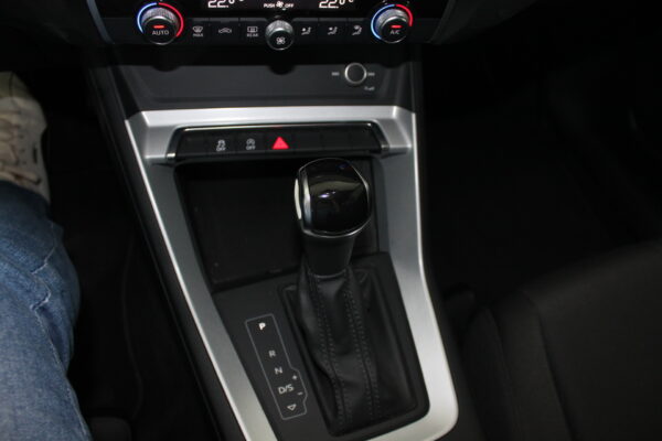 Audi Q3 35 TDI 150cv Autom. S-tronic 5p. 2020 - Imagen 17