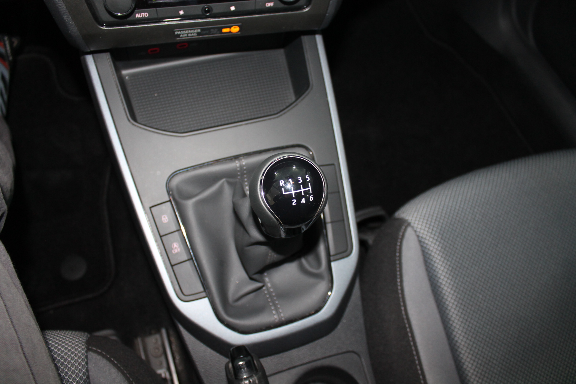 Seat Arona 1.0 TSI 110cv GASOLINA Style 5p. 2021 - Imagen 20