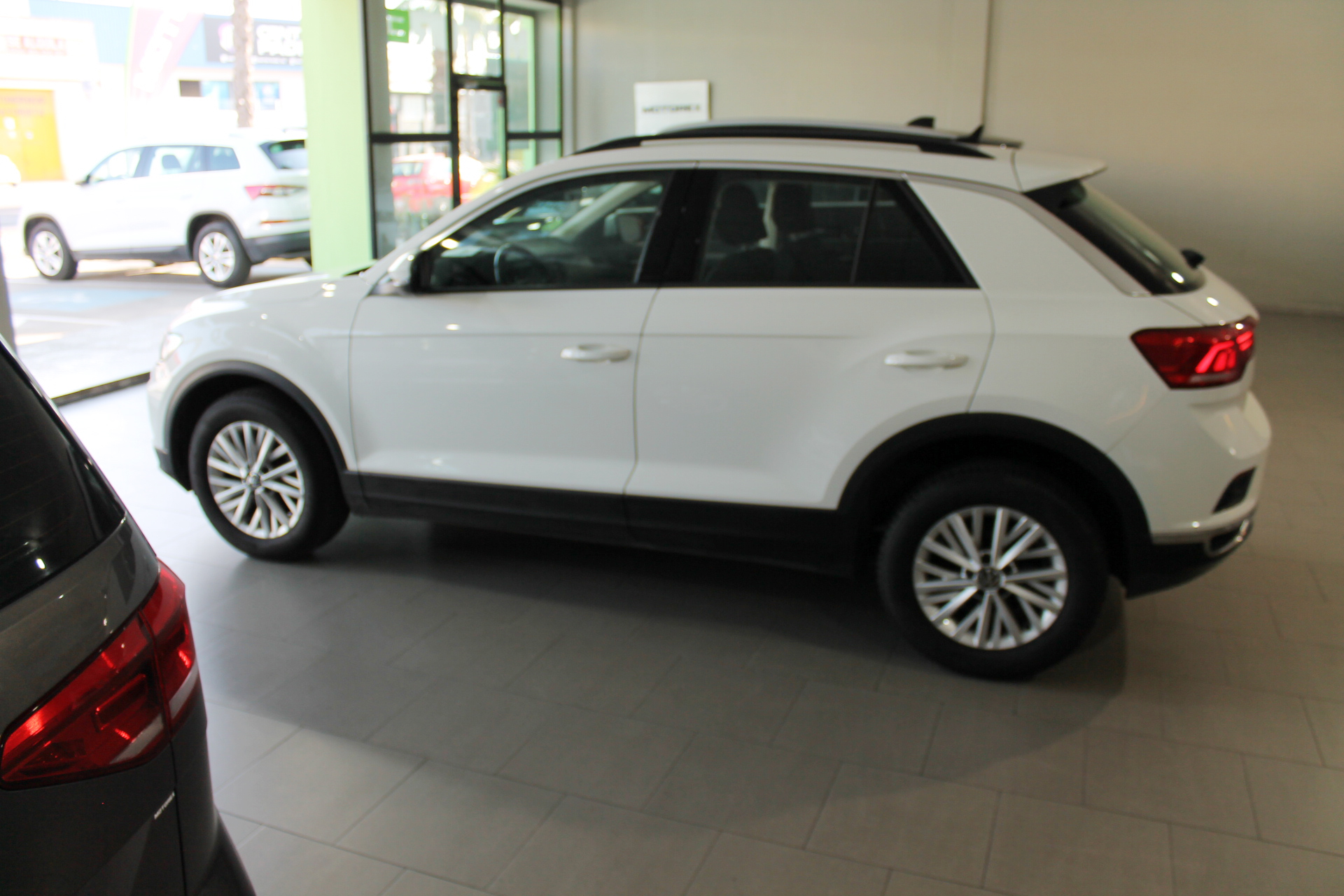 Volkswagen T-Roc 2.0 TDI 115cv Connect 5p. 2021 - Imagen 3