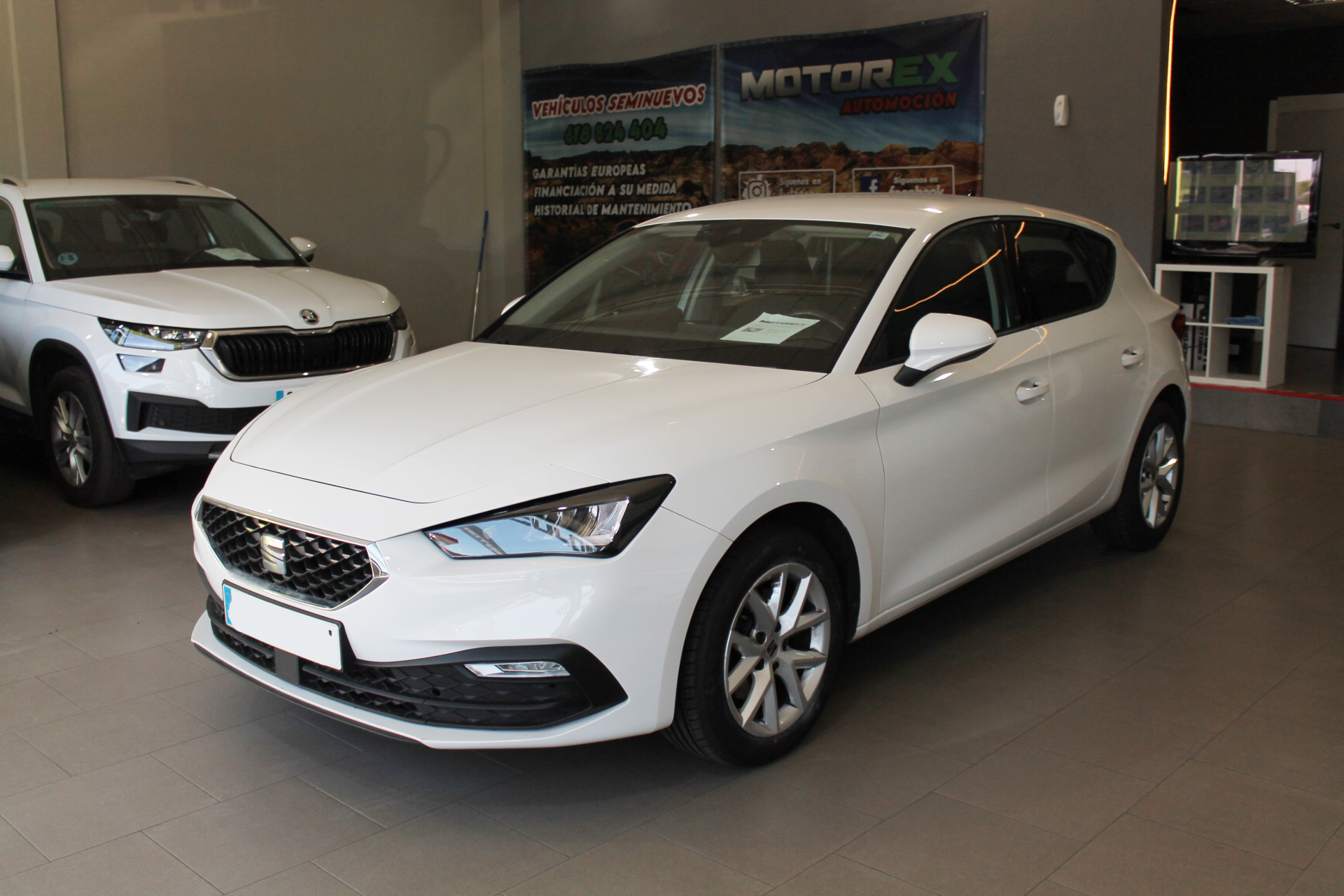 Seat León 2.0 TDI 115cv Reference Go 5p. 2021 - Imagen 2