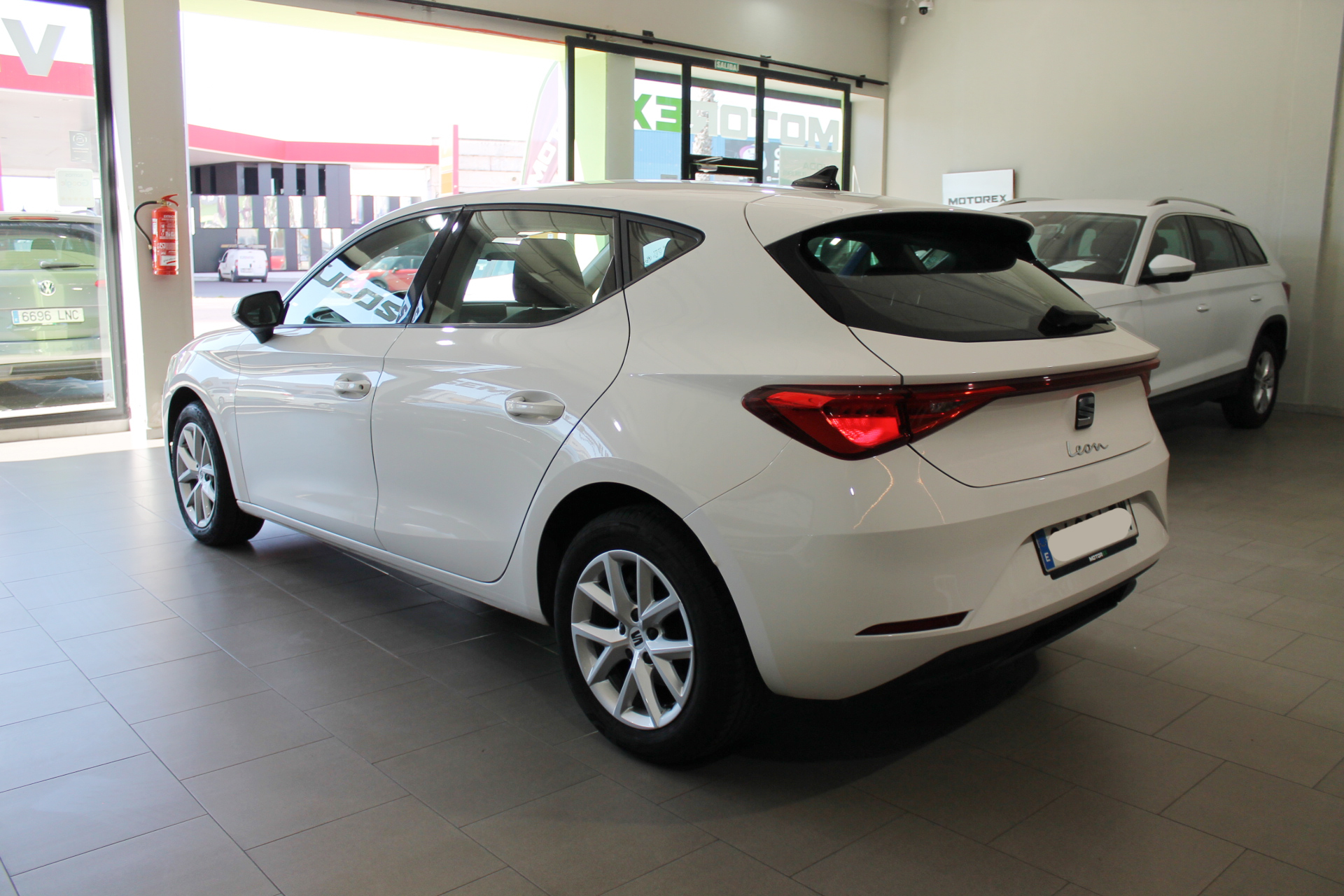 Seat León 2.0 TDI 115cv Reference Go 5p. 2021 - Imagen 4