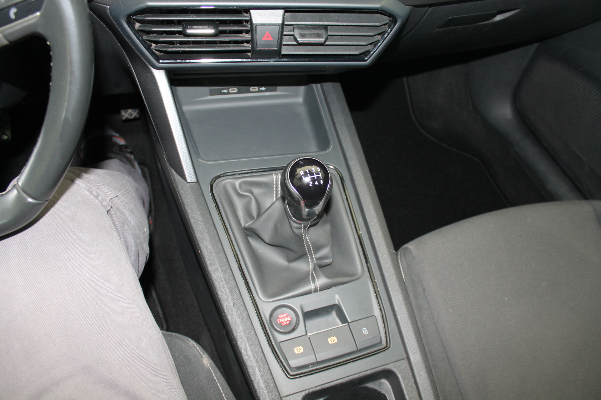 Seat León 2.0 TDI 115cv Reference Go 5p. 2021 - Imagen 19