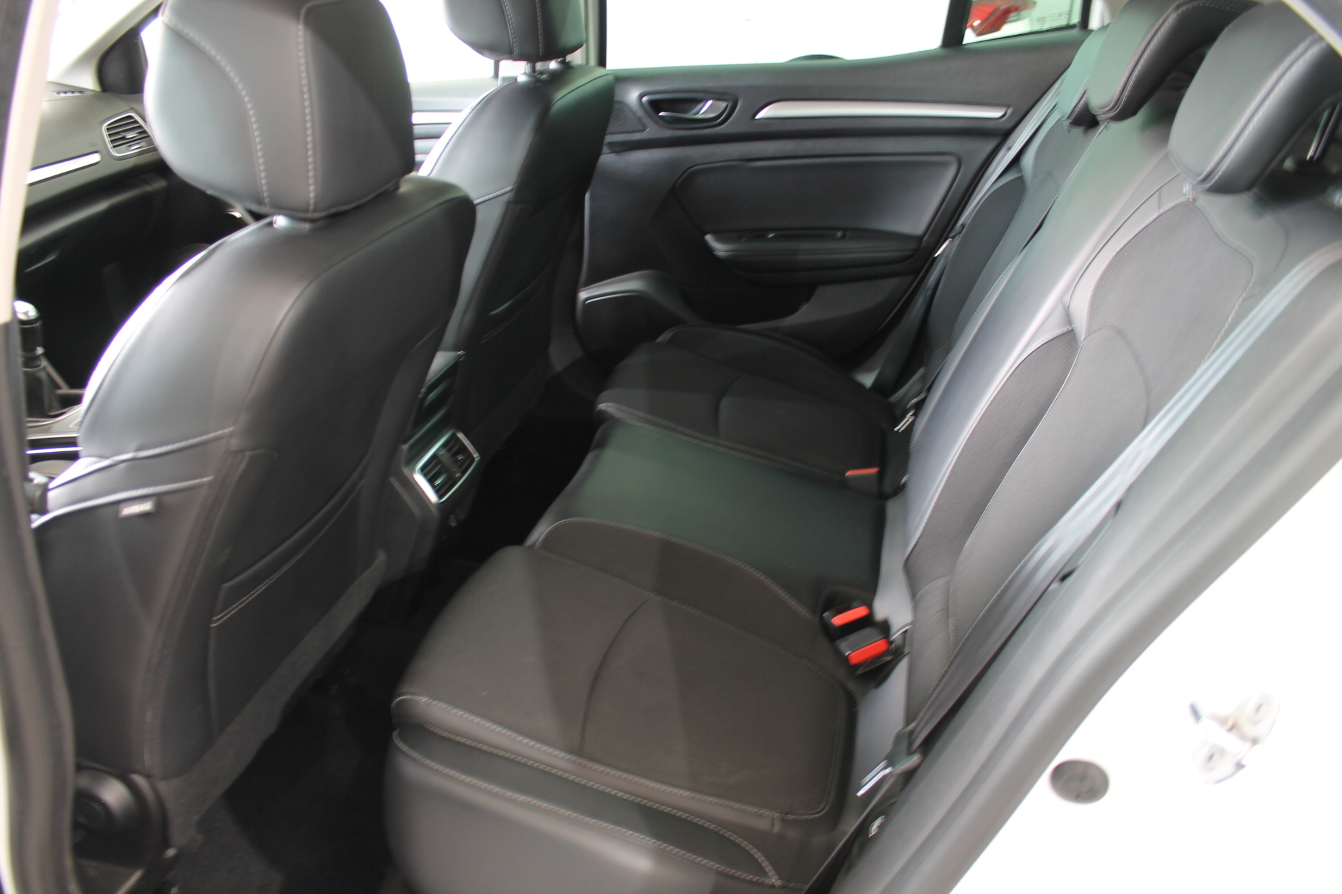 Renault Megane 1.5 DCI 115cv Zen Blue 5p. 2022 - Imagen 11