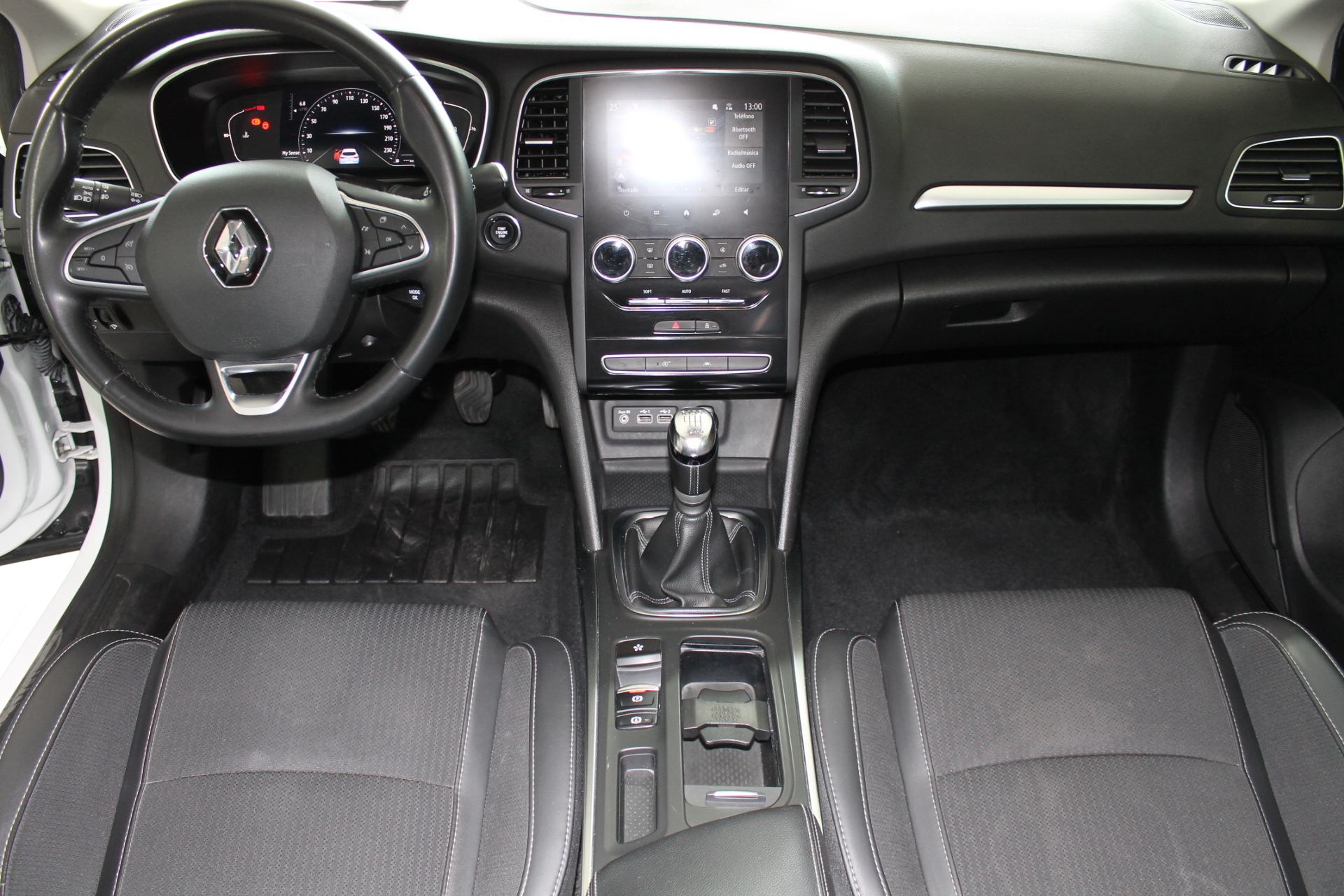 Renault Megane 1.5 DCI 115cv Zen Blue 5p. 2022 - Imagen 13