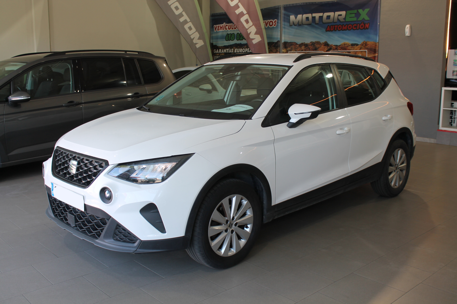 Seat Arona 1.0 TSI 95cv Reference 5p. 2022 - Imagen 2