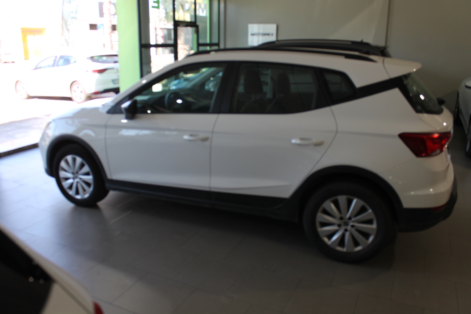 Seat Arona 1.0 TSI 95cv Reference 5p. 2022 - Imagen 3