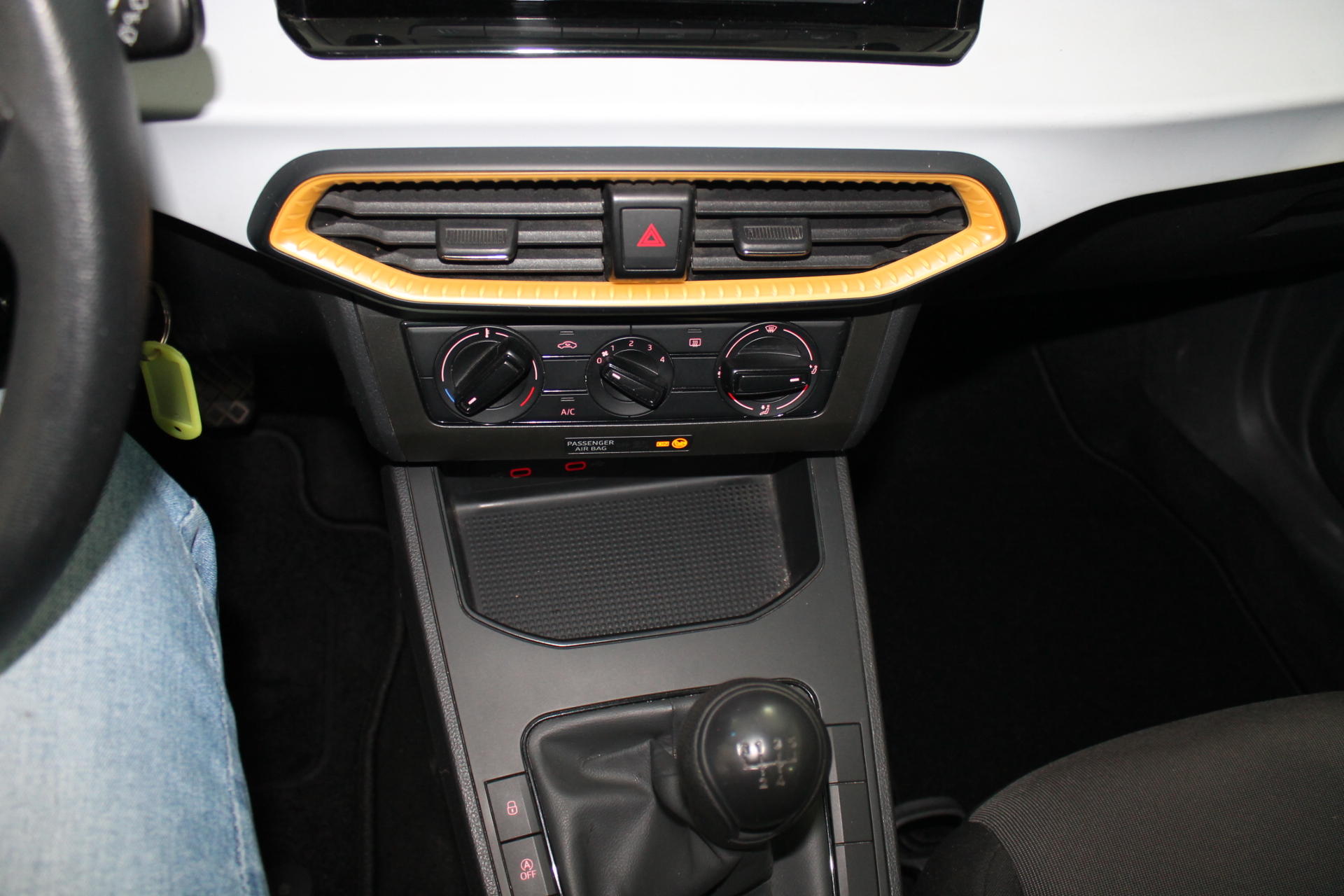 Seat Arona 1.0 TSI 95cv Reference 5p. 2022 - Imagen 20