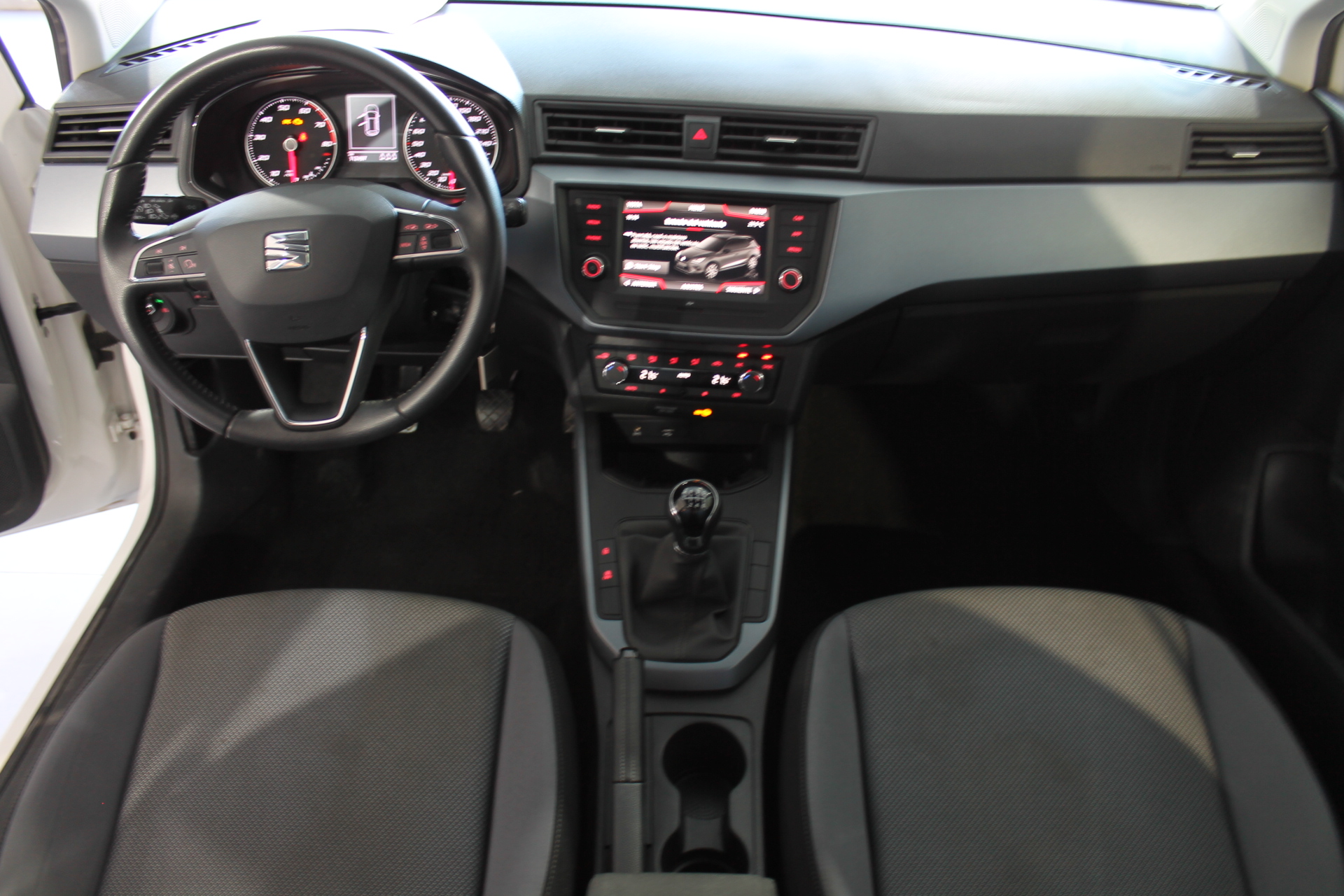 Seat Arona 1.0 TSI 115cv Style Edition 5p. 2020 - Imagen 14