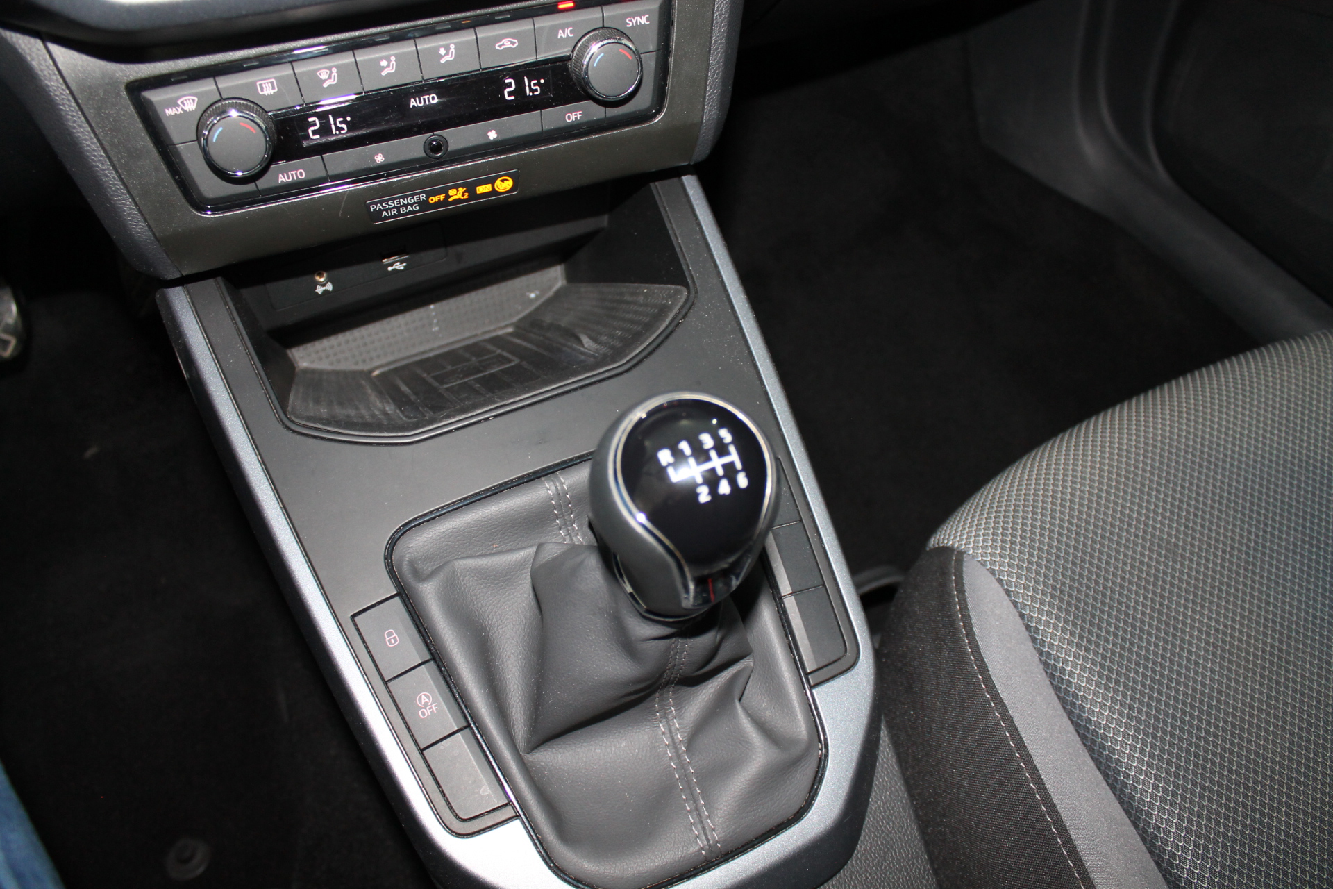 Seat Arona 1.0 TSI 115cv Style Edition 5p. 2020 - Imagen 20