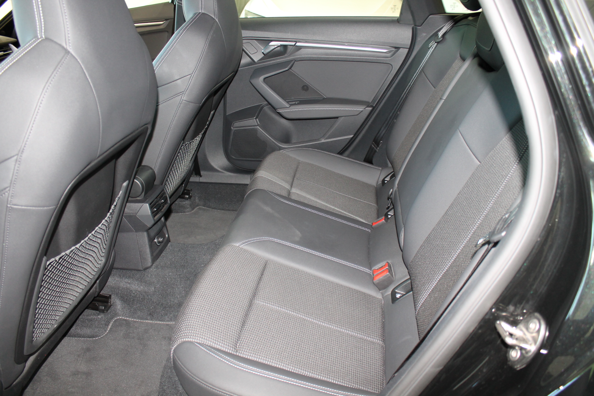 AUDI A3 SPORTBACK 35TDI S-LINE S-TRONIC 150CV 2023 - Imagen 10