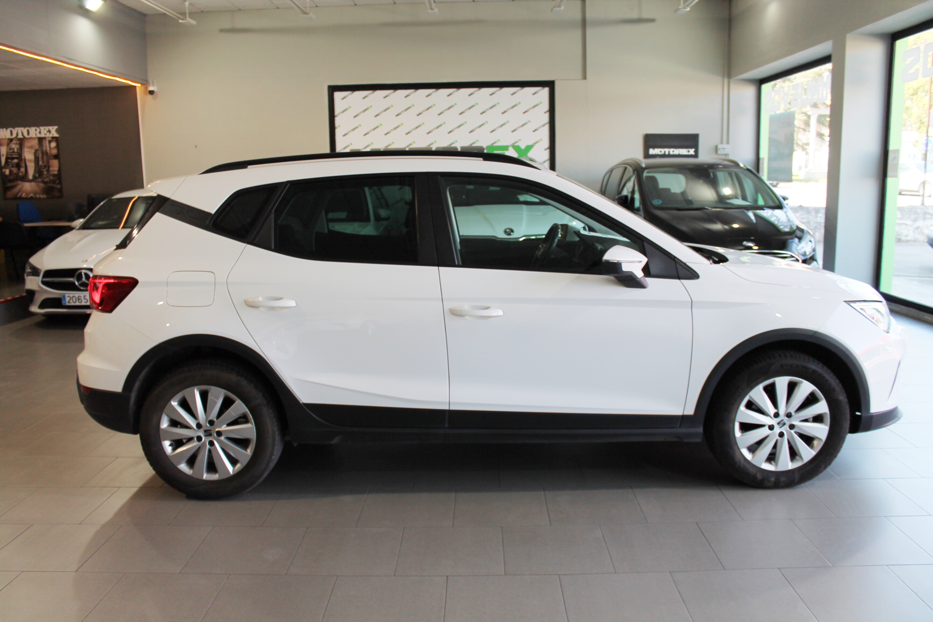 Seat Arona 1.0 TSI 110cv Style Plus 5p. 2022 - Imagen 7